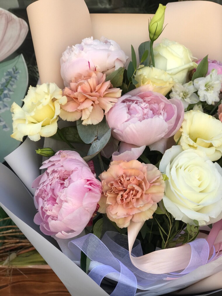 Ищите авторские букеты? Заказывайте в Floraison Букет №8 и еще более ...