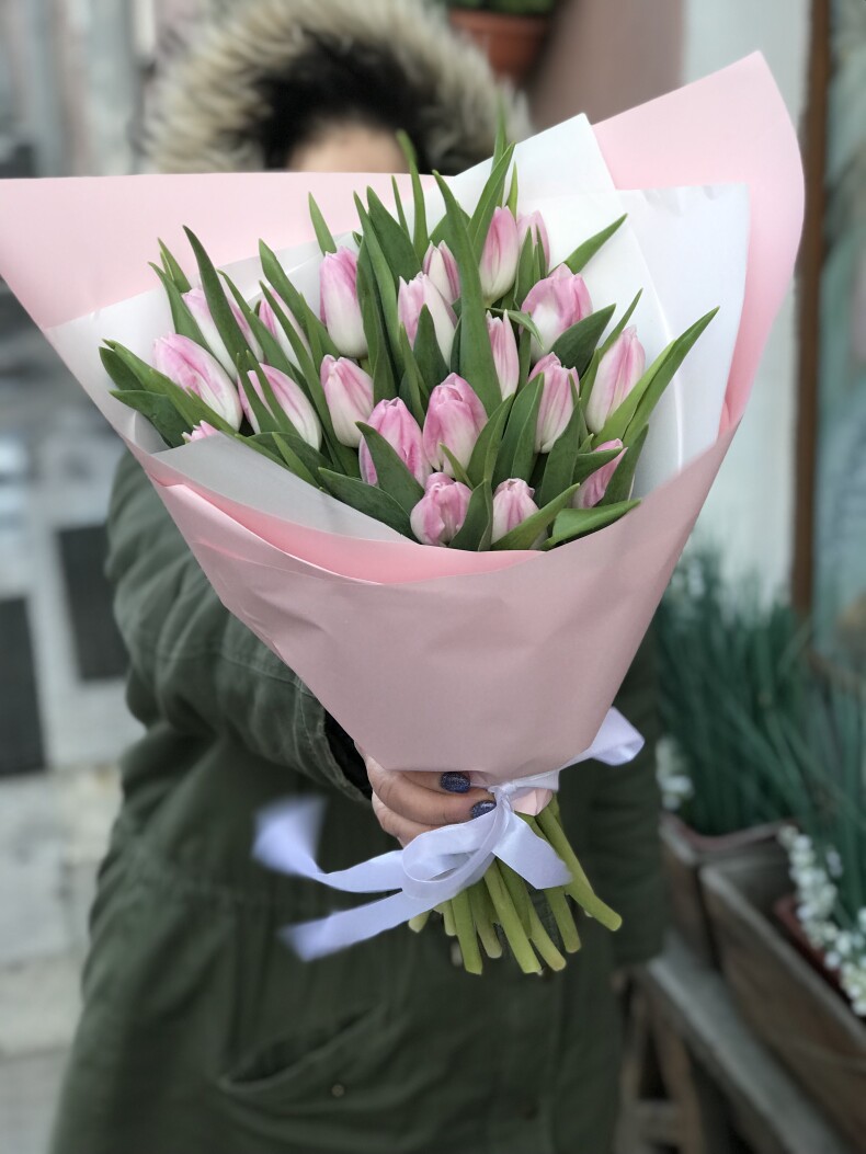 Тюльпаны розовые 25 шт